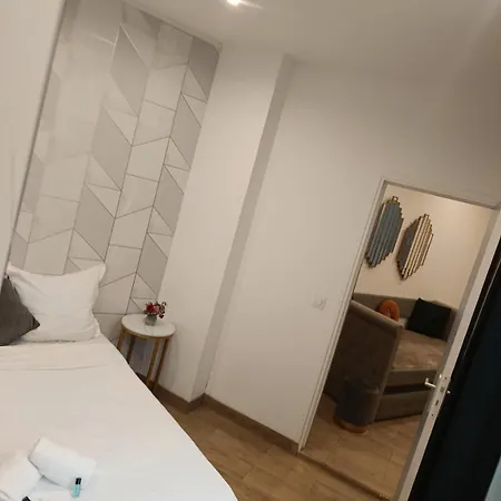 Joli Calme Et * Paříž